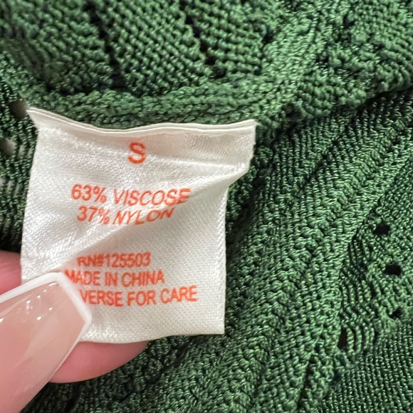 TORN BY RONNY KOBO // lena green textured short sleeved crop top - Picture 3 of 7